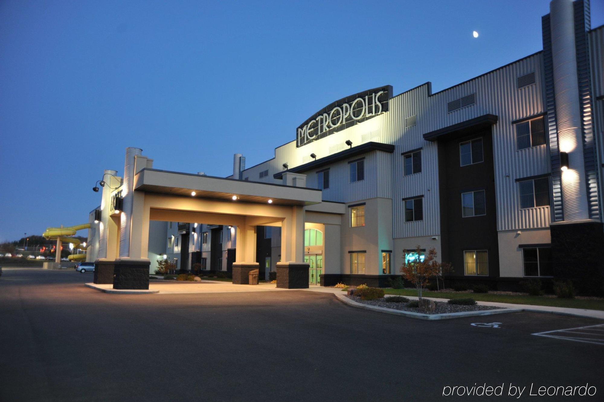 Metropolis - Resort